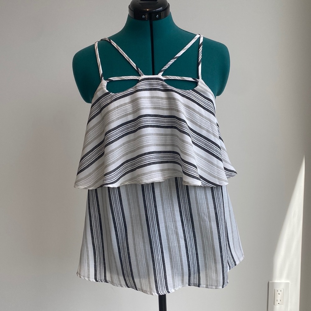 Cut-out stripe top, Sleeveless by Entro